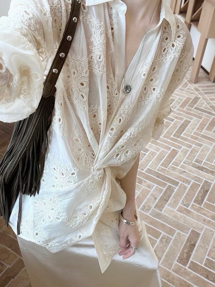 Maison Knot
